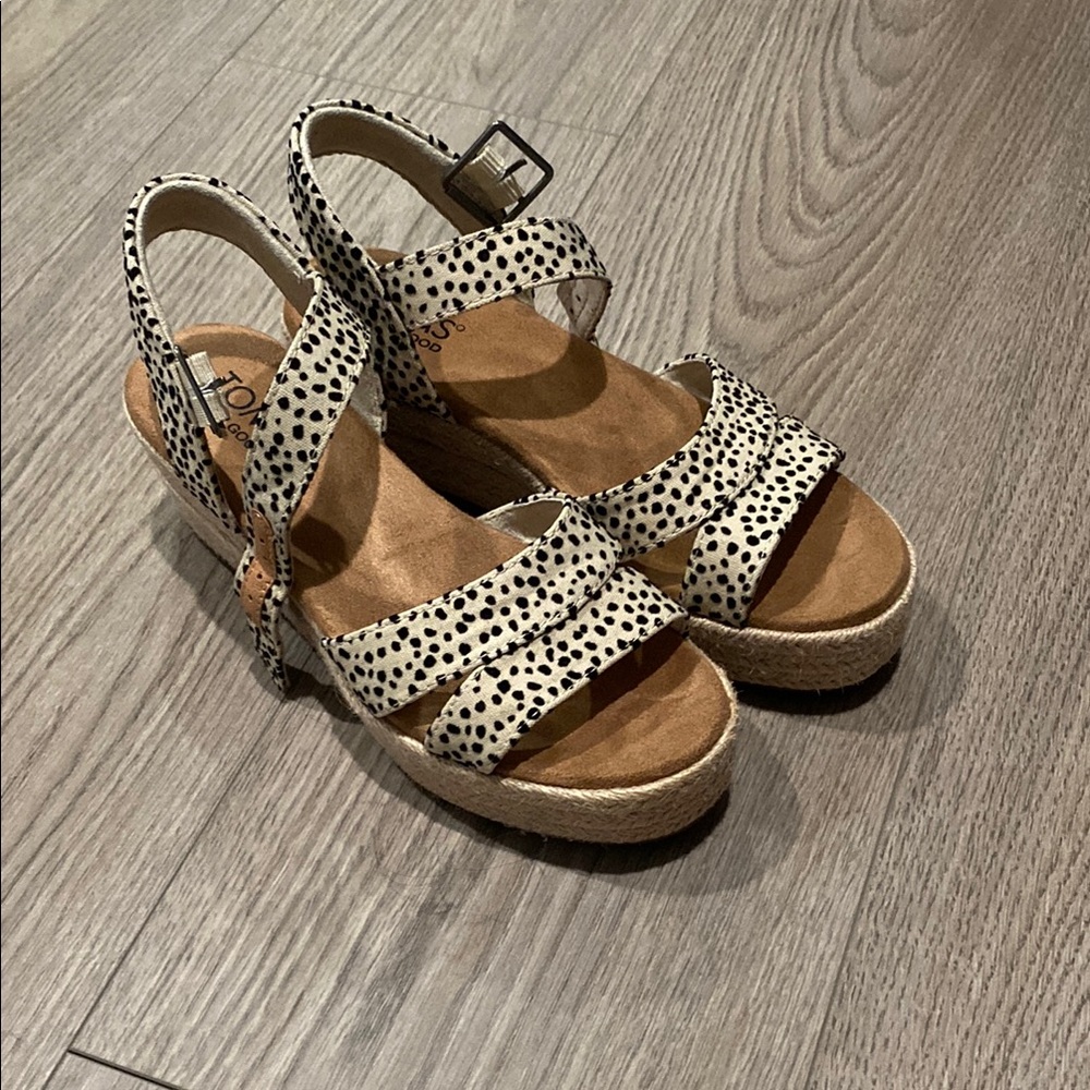 Toms Black and White Sandals with Animal Print